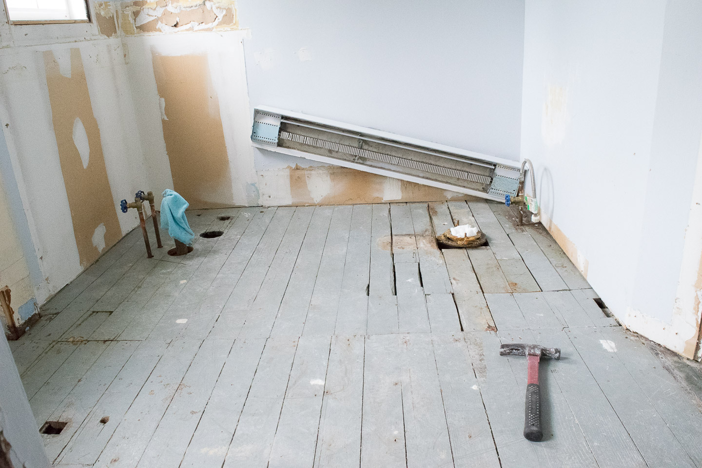 Why-were-simplifying-everything-with-bathroom-tile-and-life-ORC-Week-3-1052.jpg