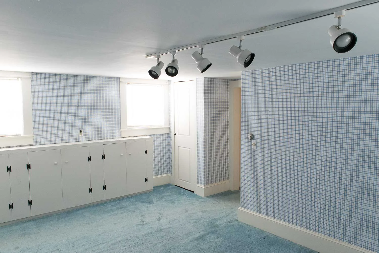 A-Modern-and-Bright-Historic-Guest-Suite-6436.jpg
