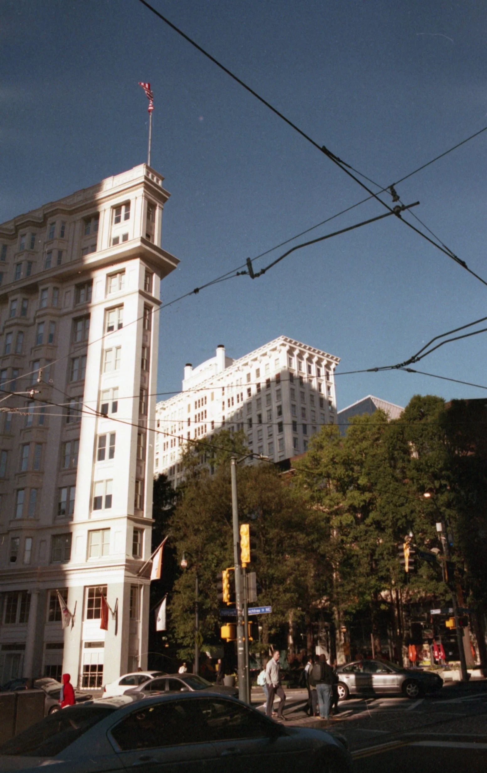 SECOND045.jpg
