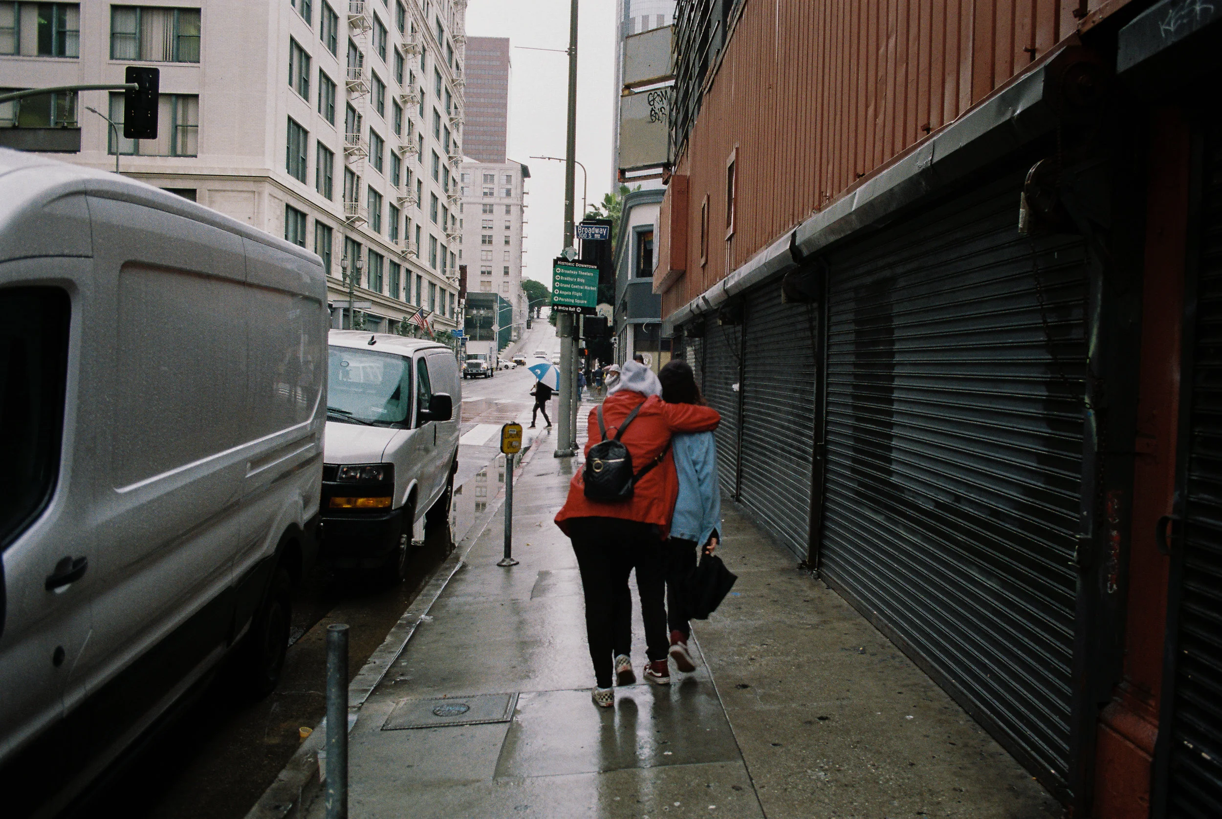 Hong608076-R1-018-7A.jpg