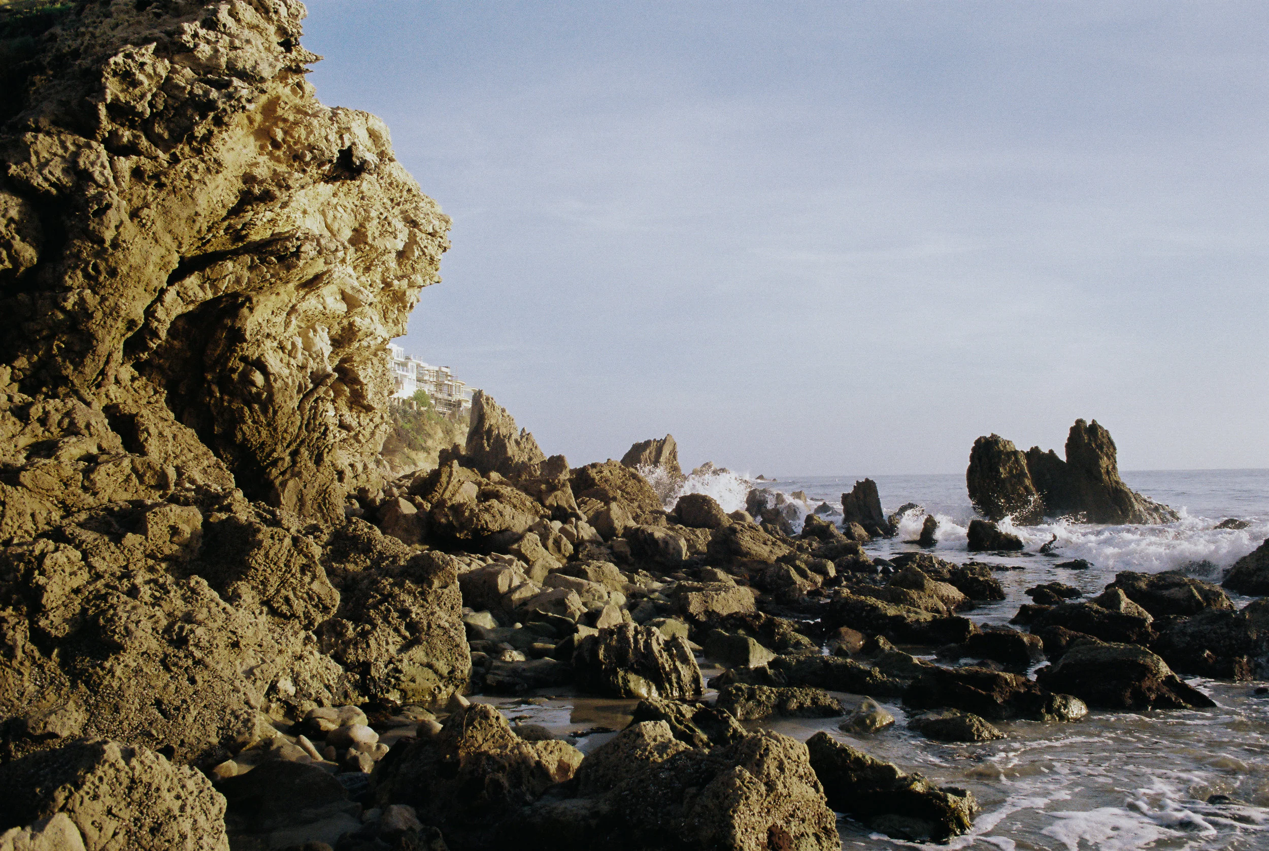 Hong608076-R1-069-33.jpg