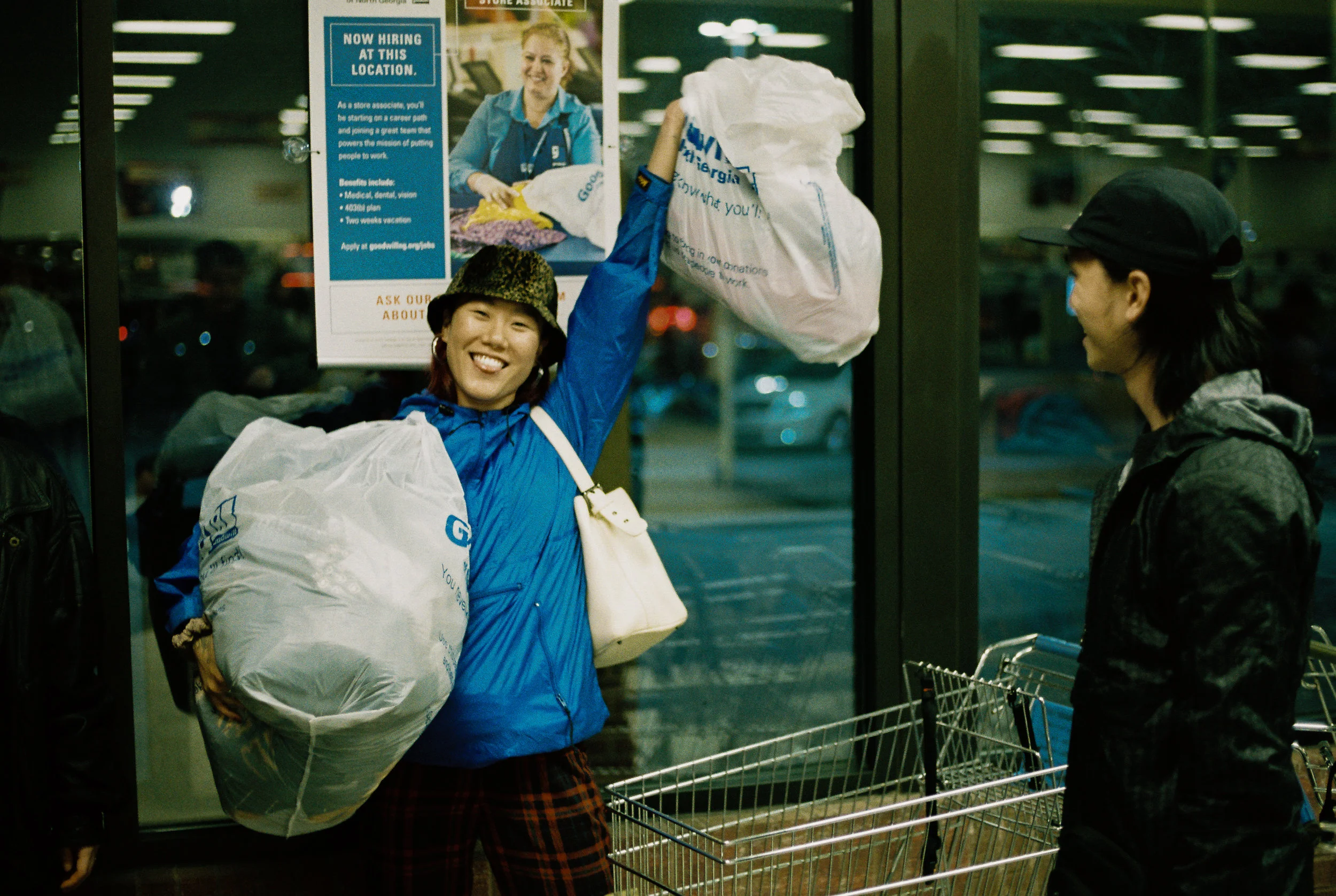 Hong607836-R1-053-25.jpg