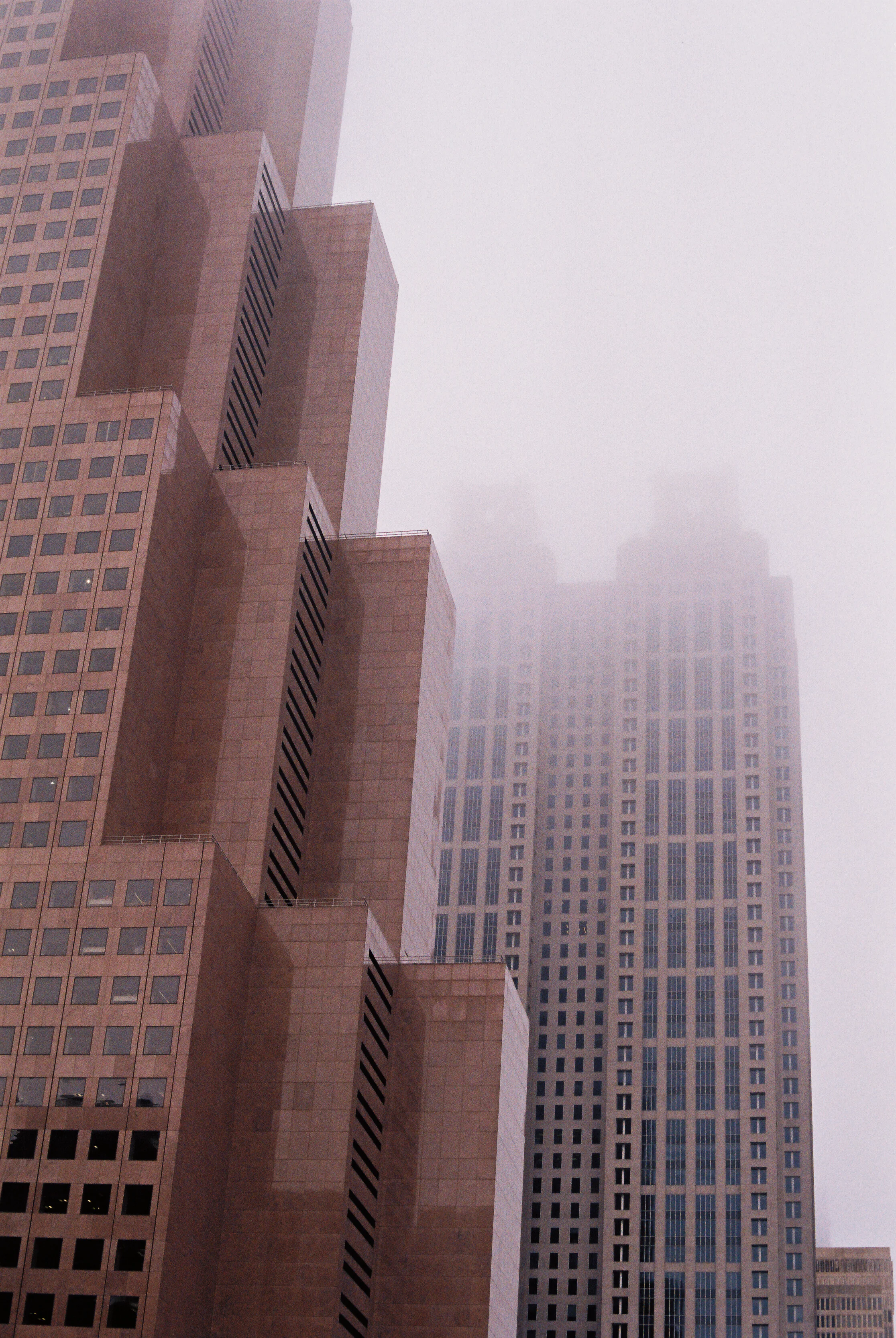 Hong607836-R1-061-29.jpg