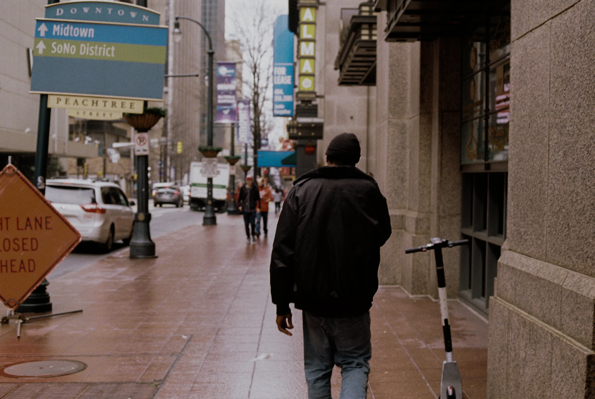 Hong607836-R1-067-32.jpg