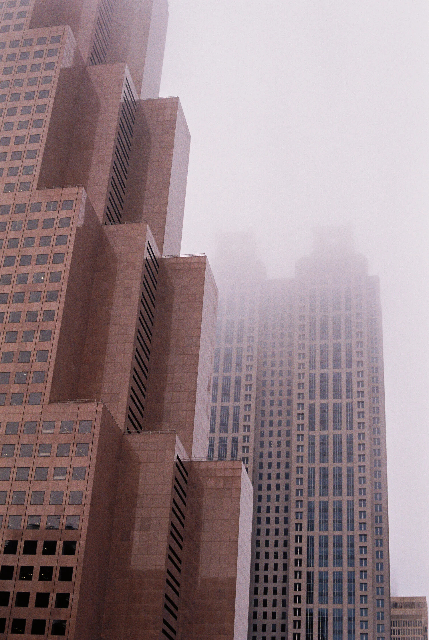 Hong607836-R1-061-29.jpg