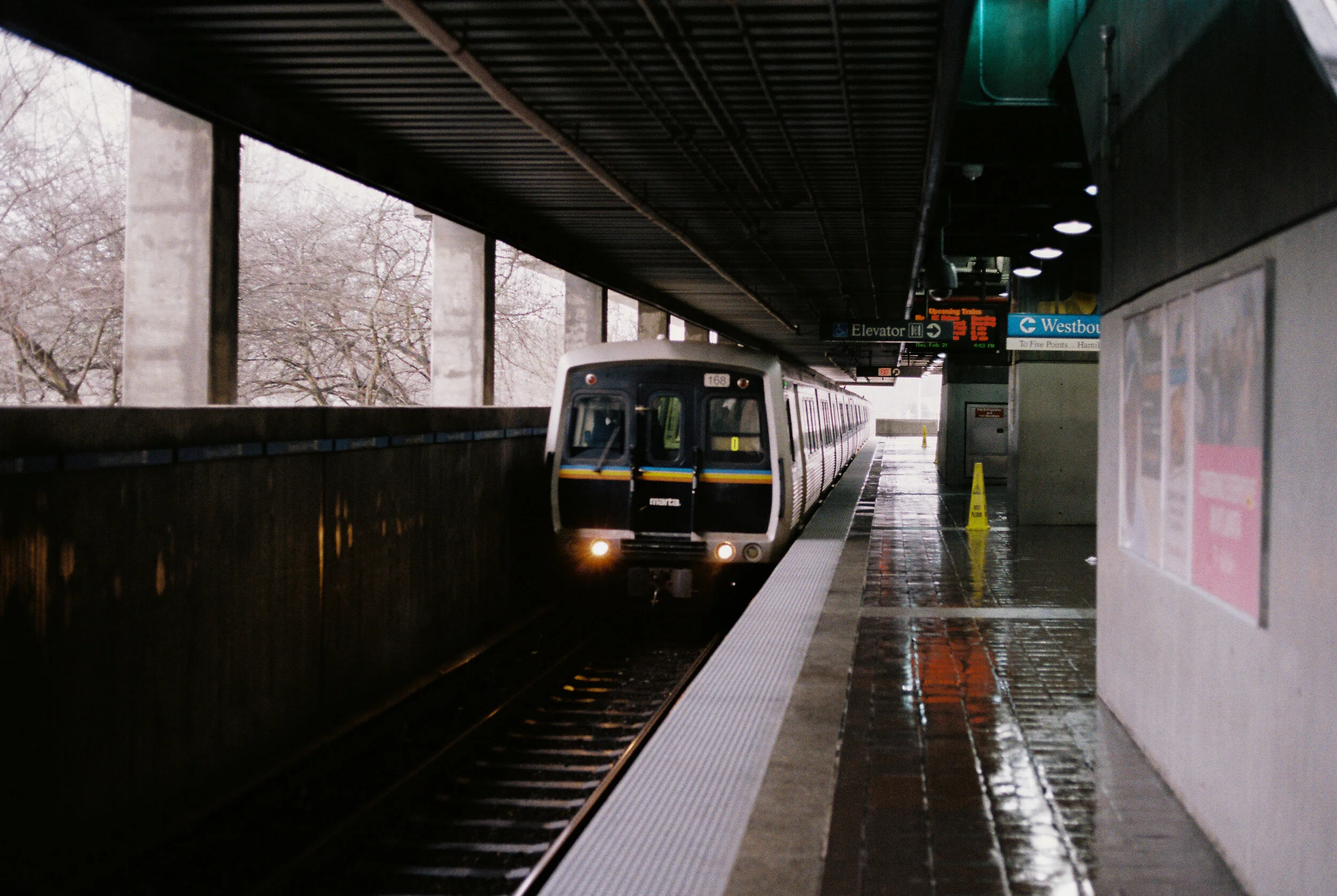 Hong747744-R1-009-3.jpg