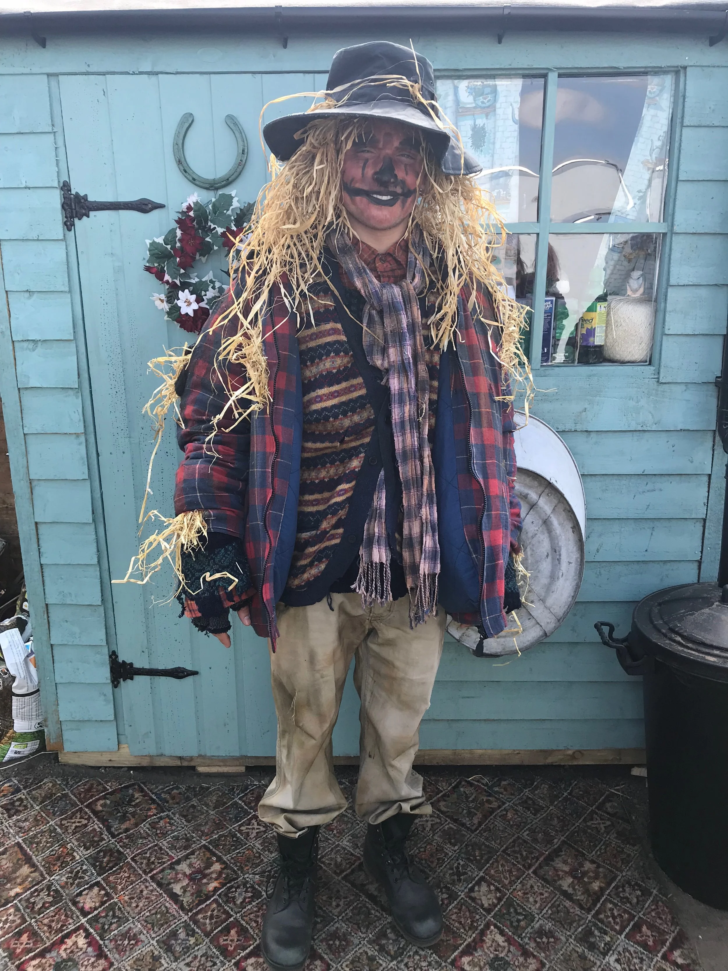 Leroy (scarecrow) Actor : James Baxter