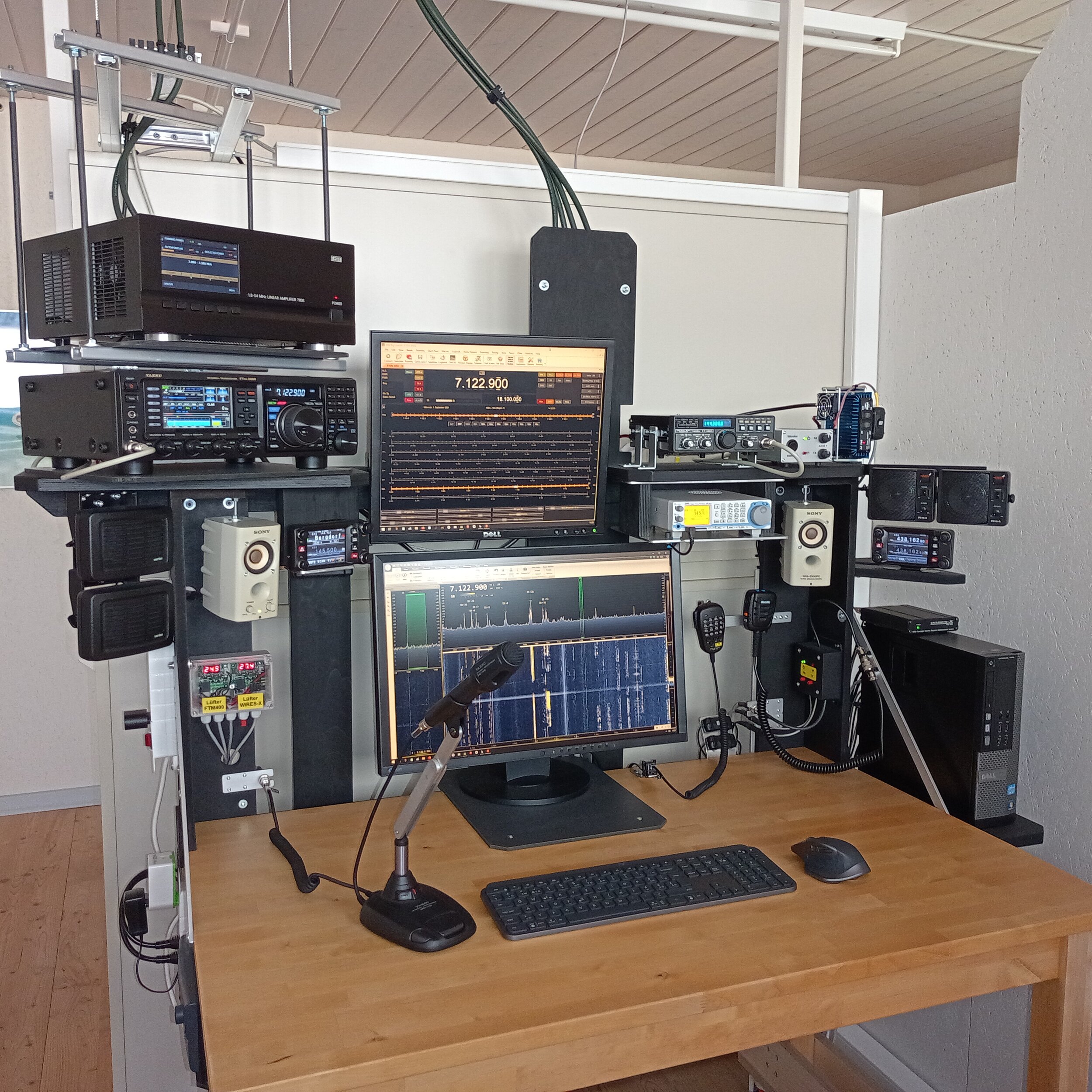 HF, VHF and UHF station