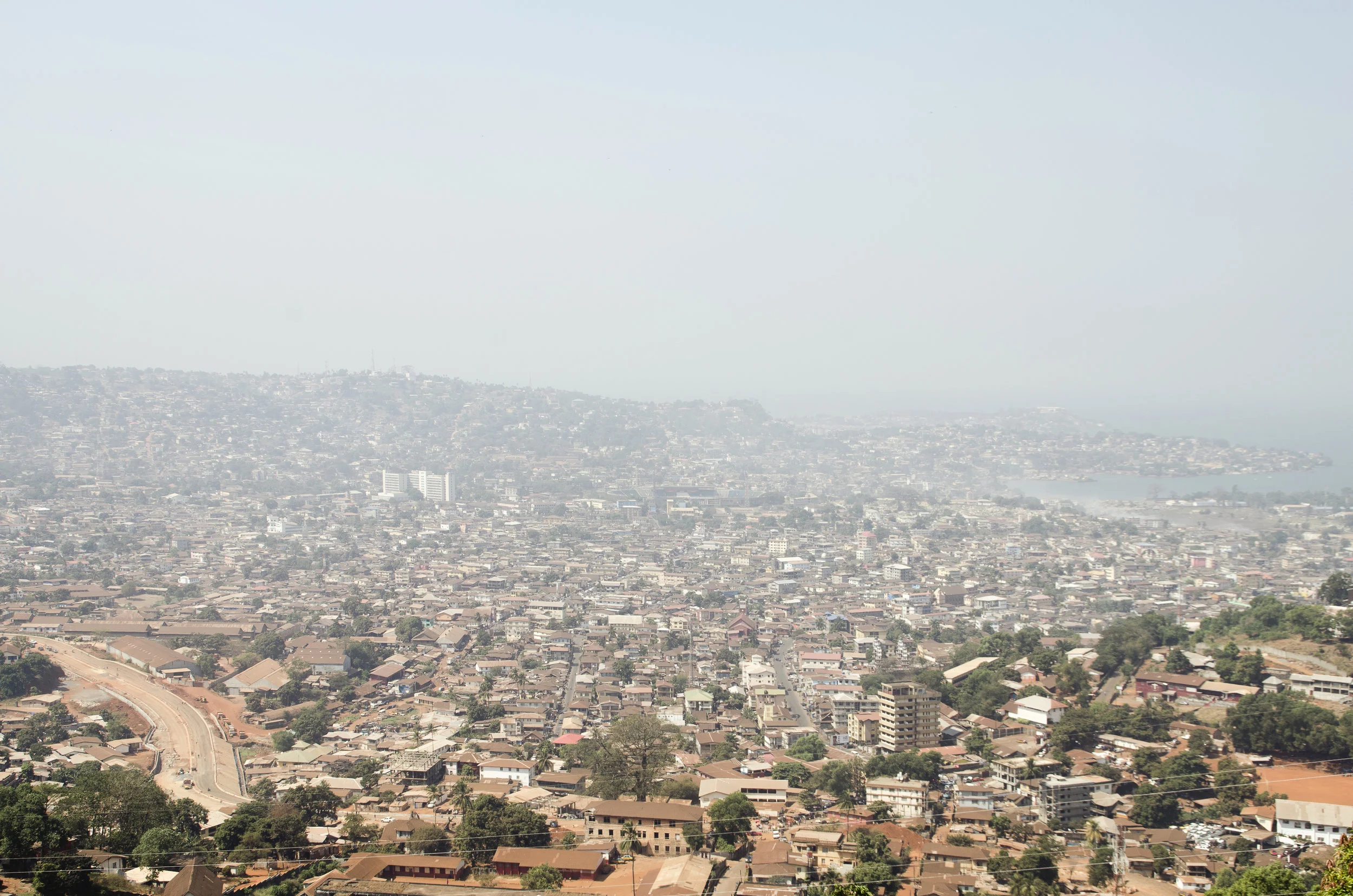 _ASE3141 Freetown vy från Daniels Studentlägenhet 2.jpg