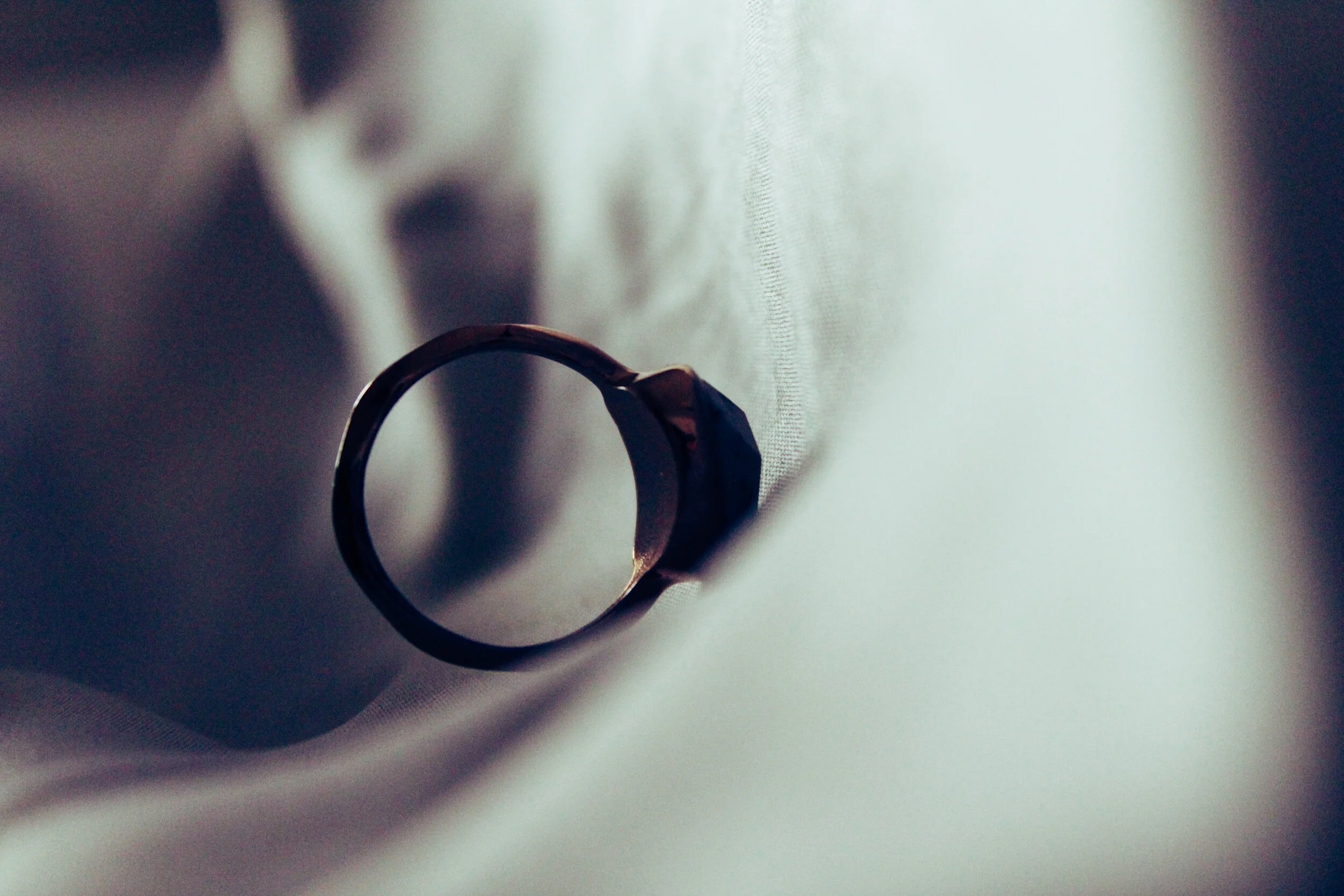Top 5 Factors To Consider When Finding a Family Mediator