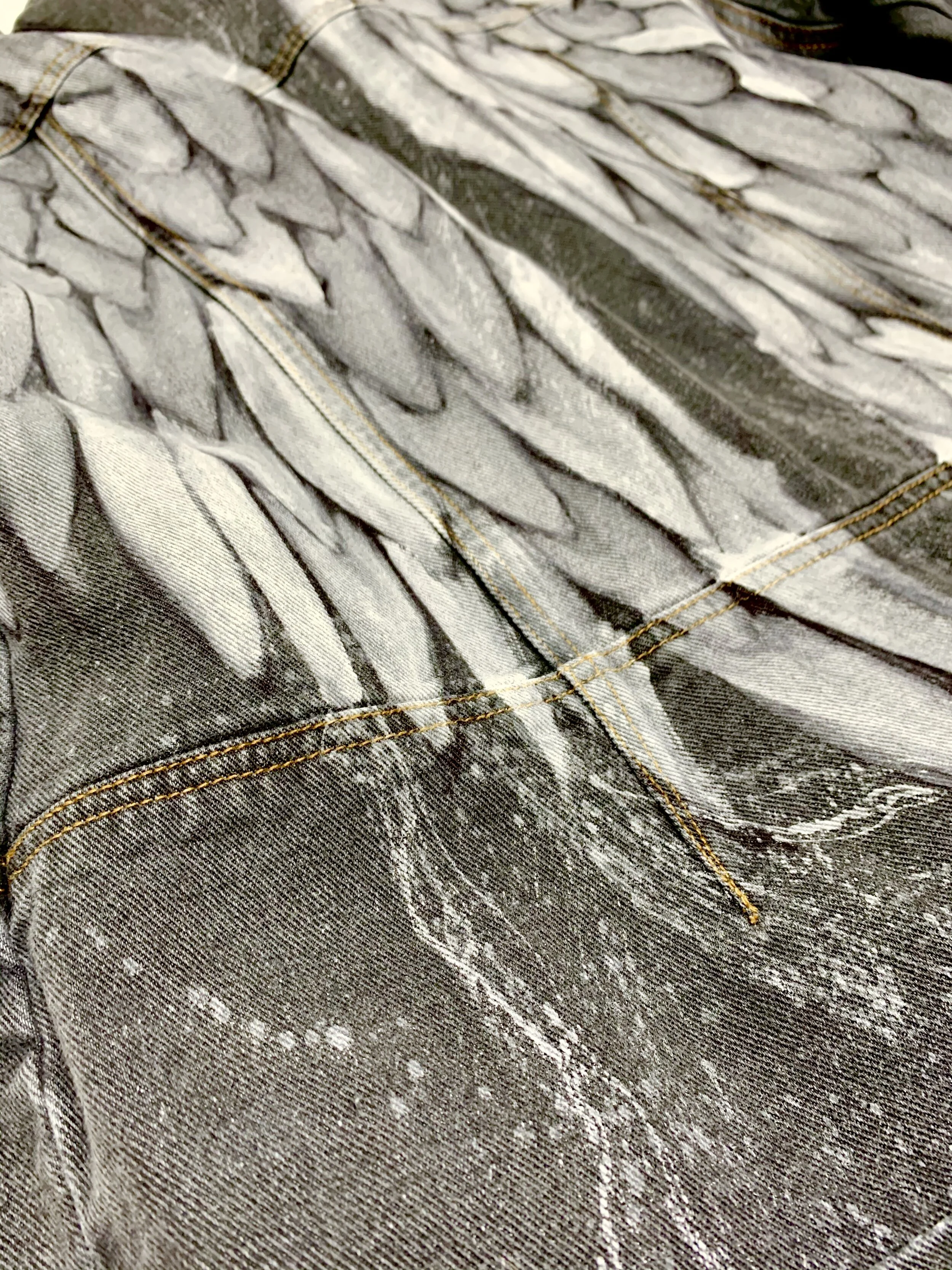 10DDCD49-6951-4B4F-B269-0DF8D0665543