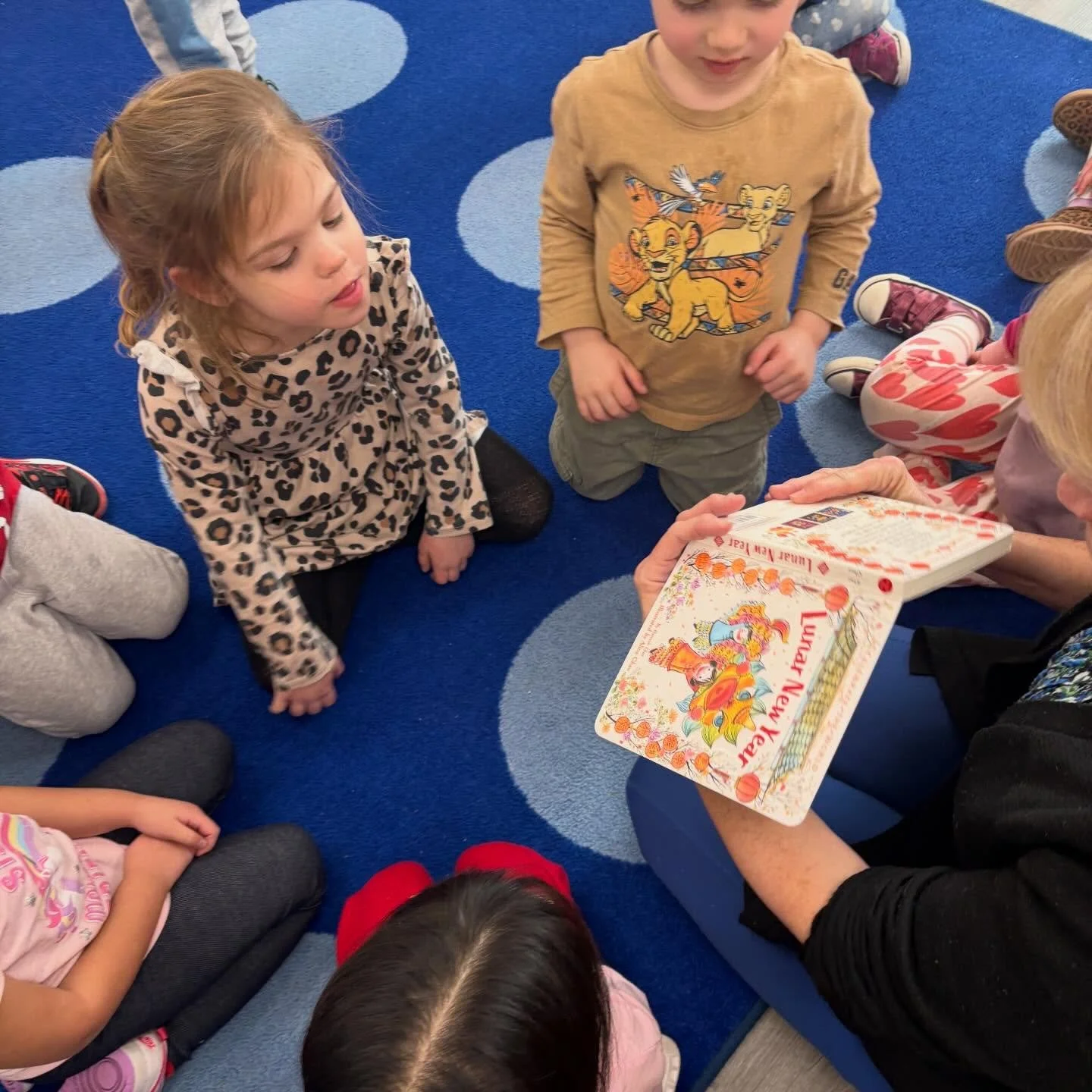 Happy Chinese New Year(Gung Hay Fat Choy!) 🧧Thank you to one of our MDCC families for gifting us copies of Lunar New Year to read and teach our children about these traditions❤️