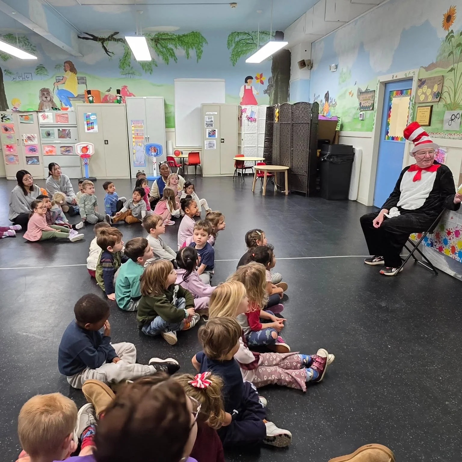 Thank you so much to the Cat in the Hat for visiting our Center yesterday! We love when you visit to read to our children!❤