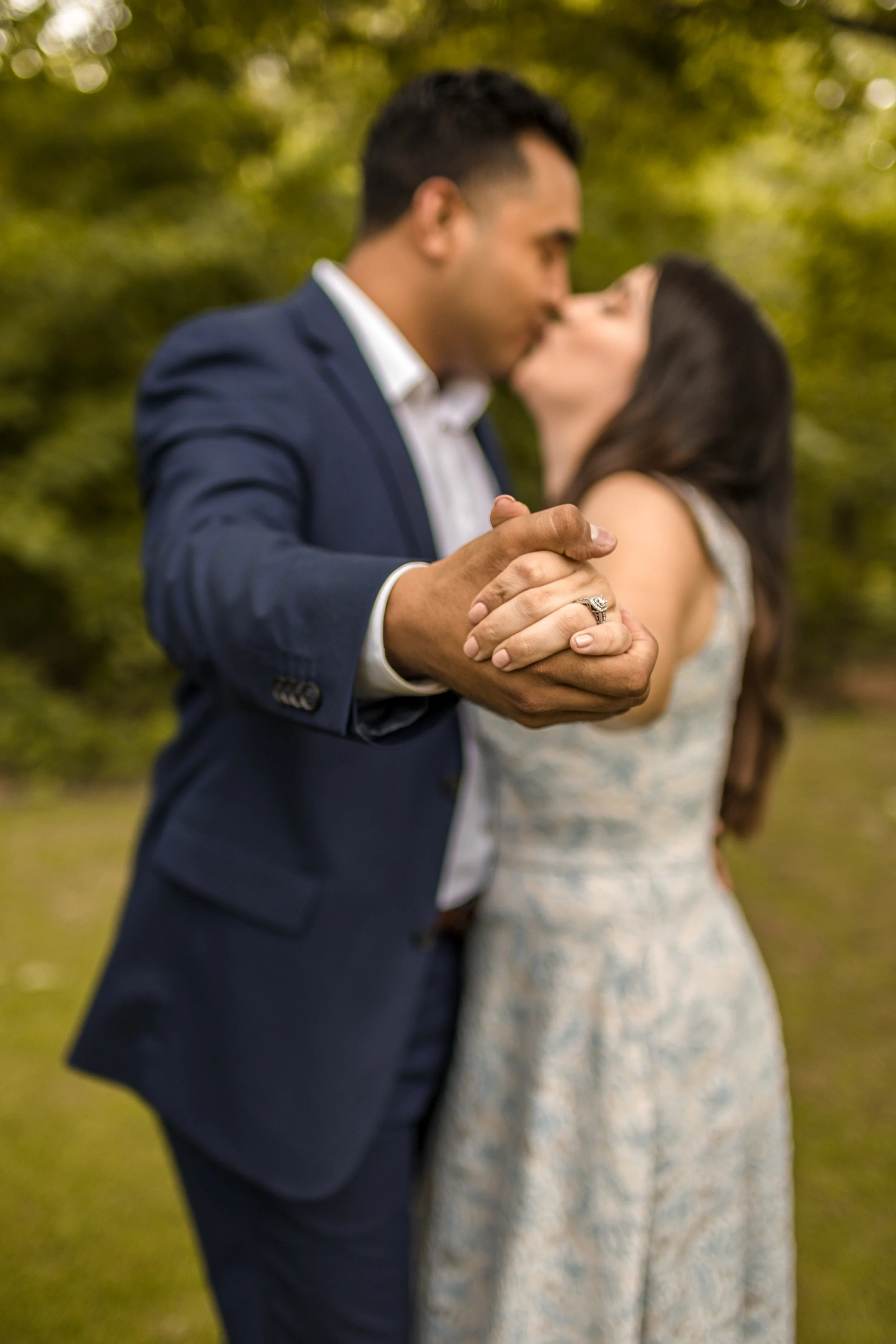 Daniel And Jessica Groves - z0s84go