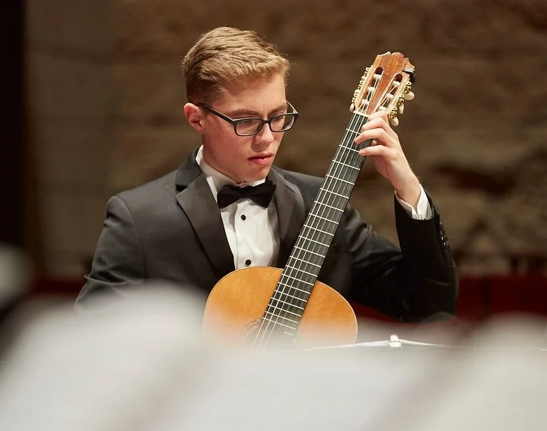 Michael Caracciolo, Guitar