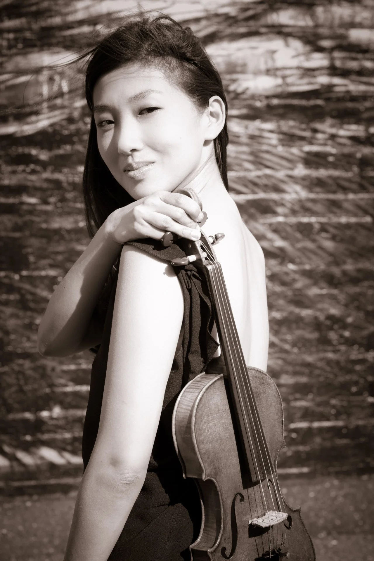 Sonya Chung, Violin
