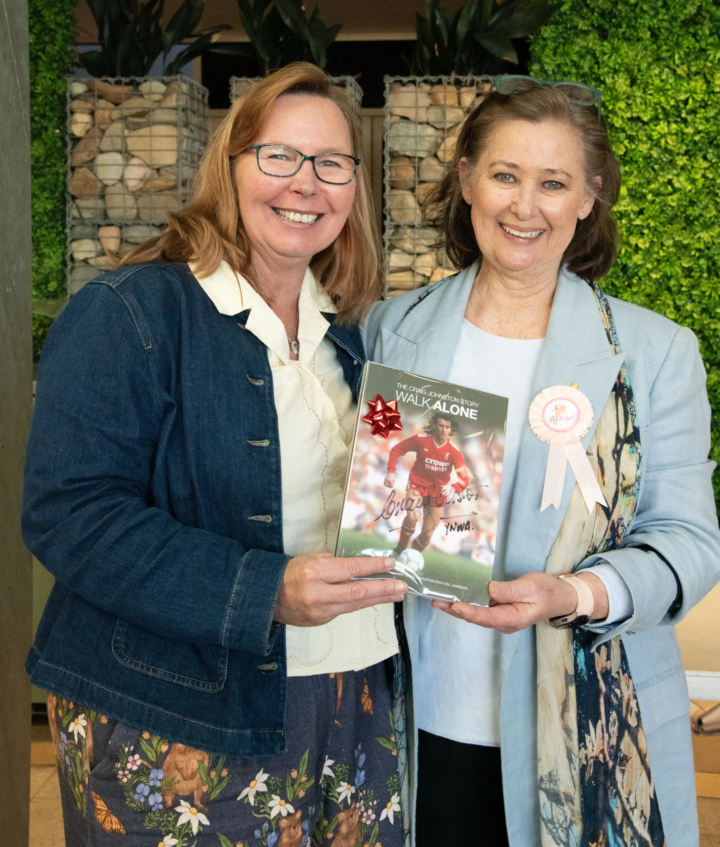 Leanne, Sue, book.jpg