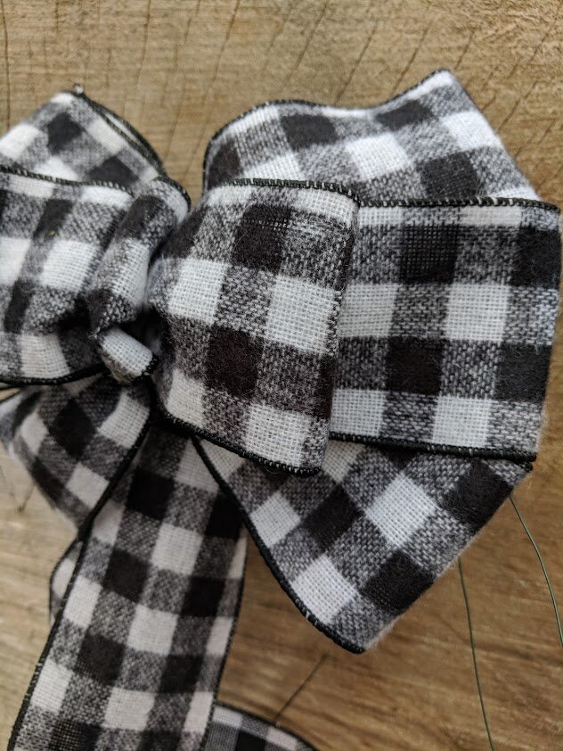 ribbonbwplaid.jpg