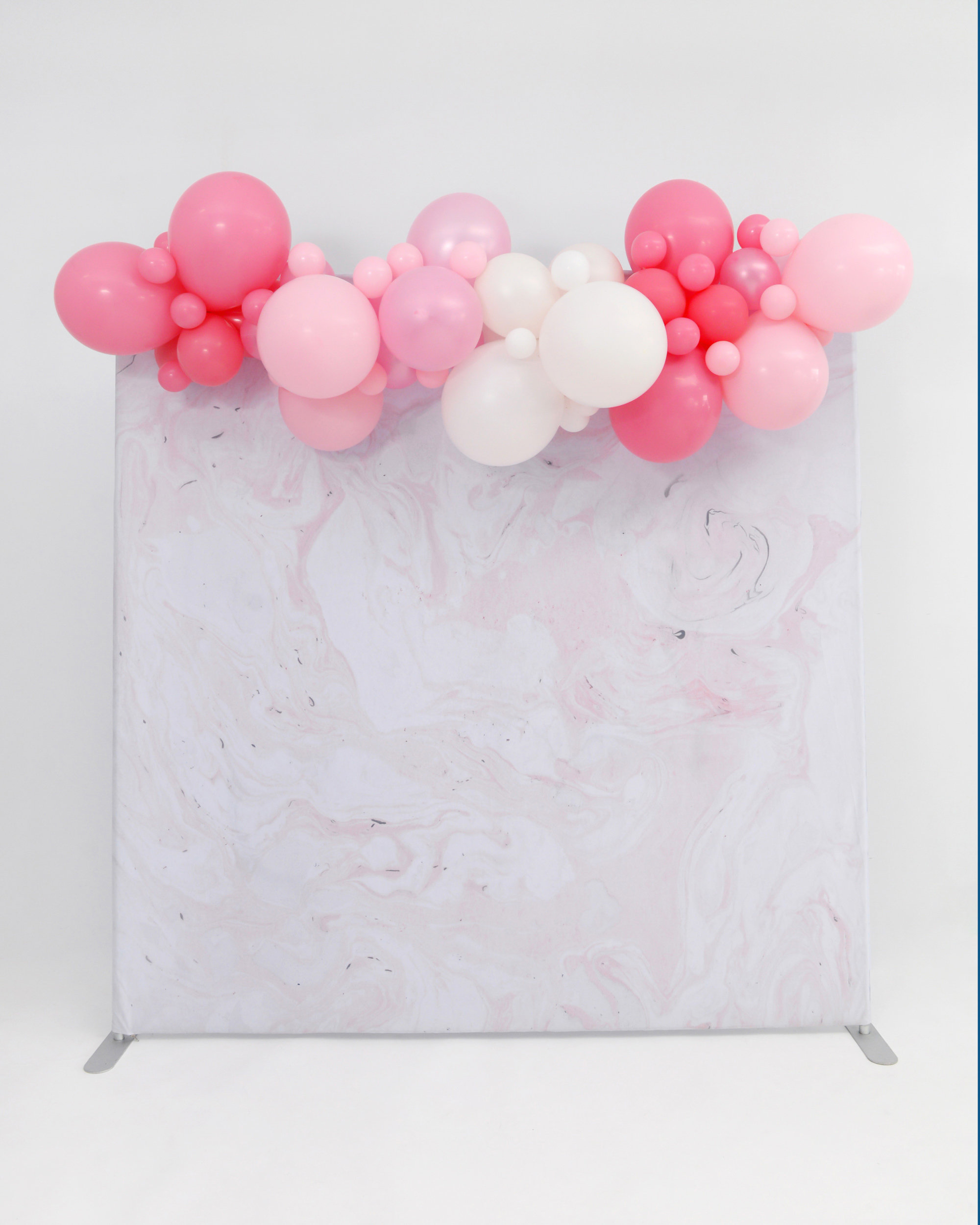 Double Bubble Balloon Garland With Backdrop