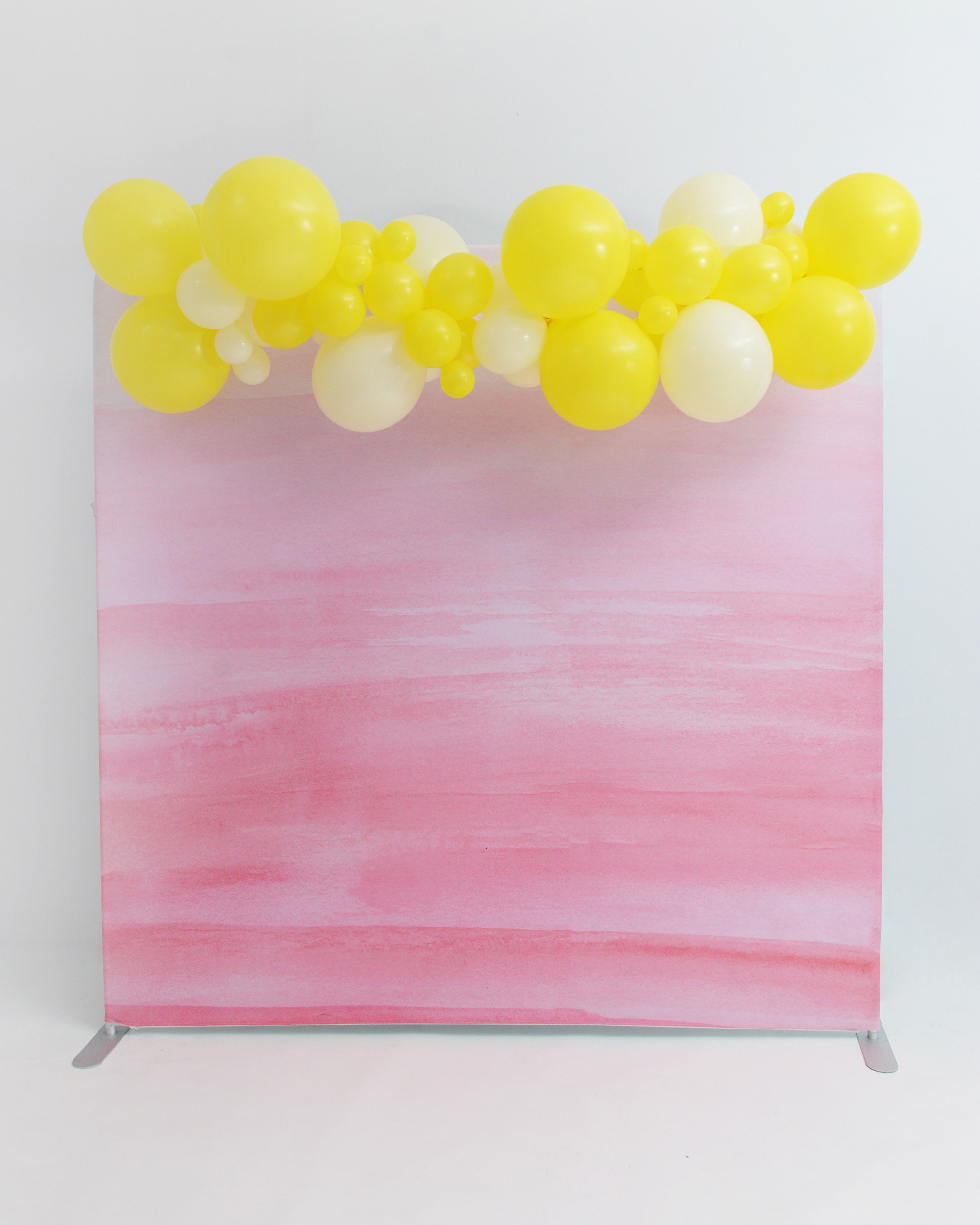 Popcorn Balloon Garland With Backdrop