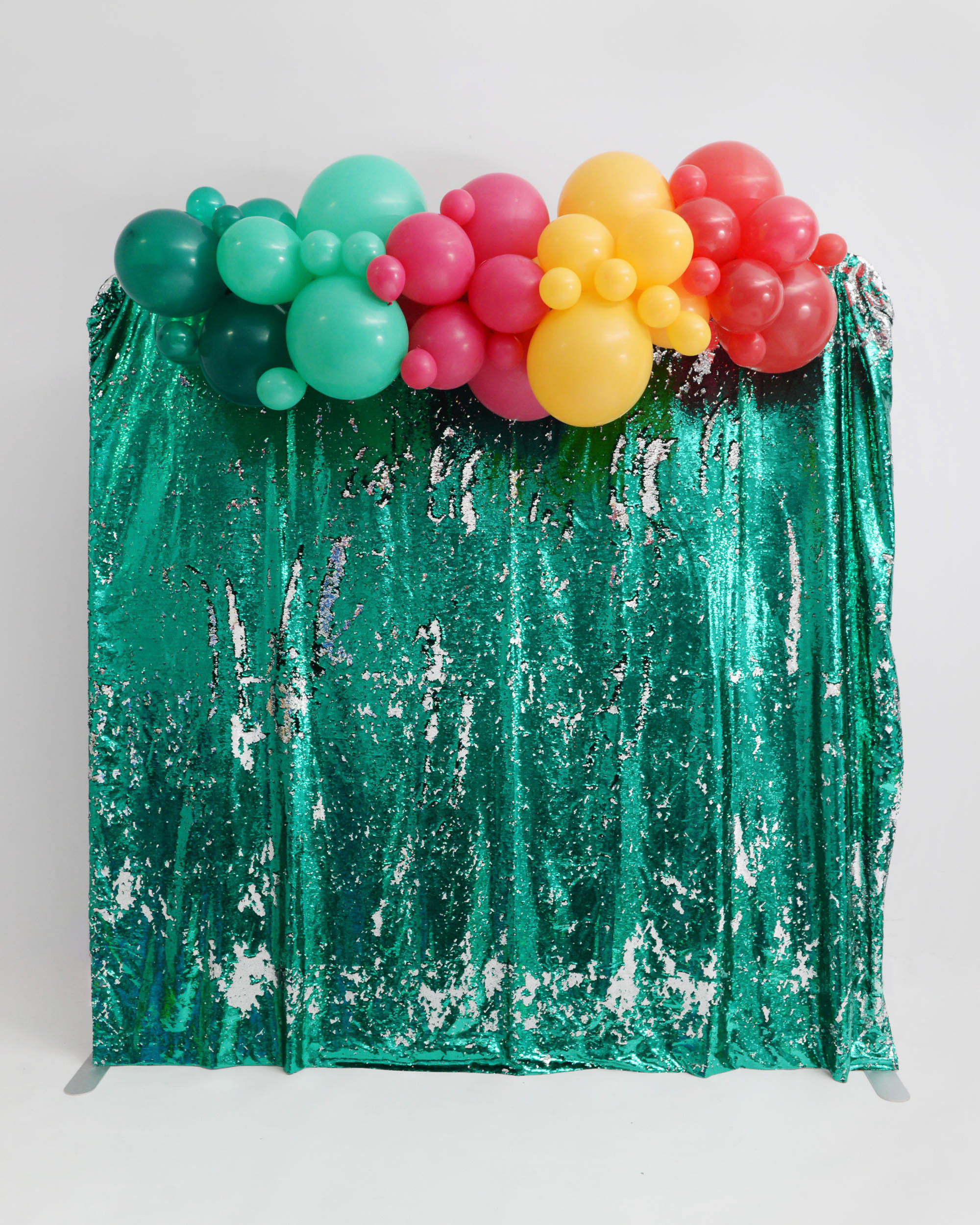 Letsiesta Balloon Garland With Backdrop