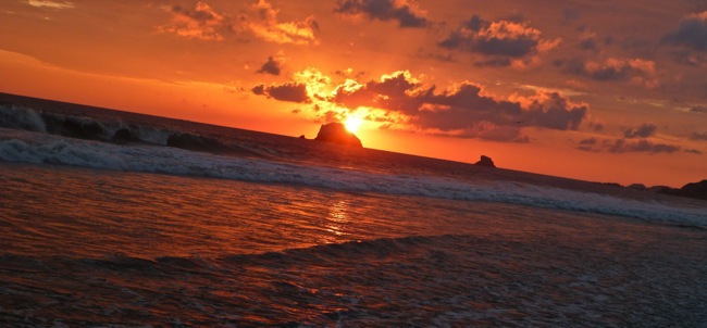 zipolite-sunset-rock.jpg