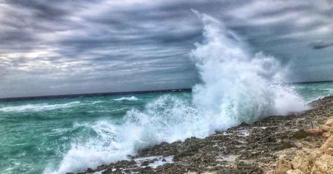 crashing waves1.jpg