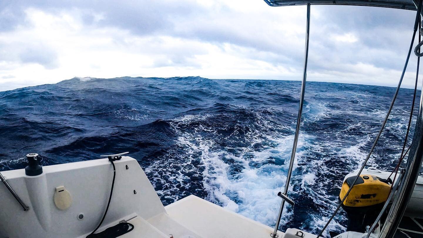 Well, wasn&rsquo;t our worst sail&hellip; I guess😳
.
We knew we had only a day window to hop around to the north side of DR and allow for a quick jump up to the Bahamas in the next weather window&hellip; but somehow the weather arrived more than 12h