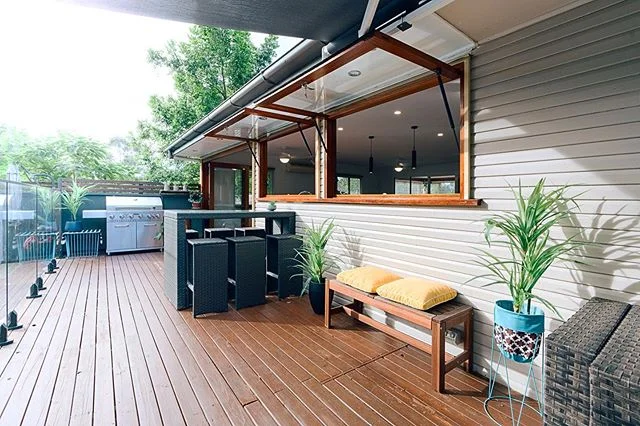 Nothing better than outdoor living with a pool & BBQ in QLD 💦☀️🍺 Our completed Bardon project 🔨