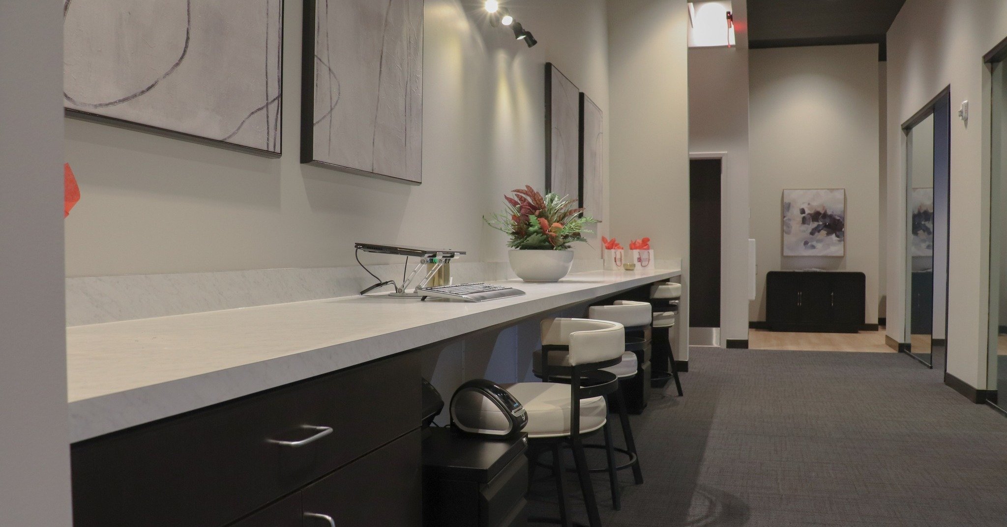 Columbus Aesthetic & Plastic Surgery in Dublin Ohio_08.jpg