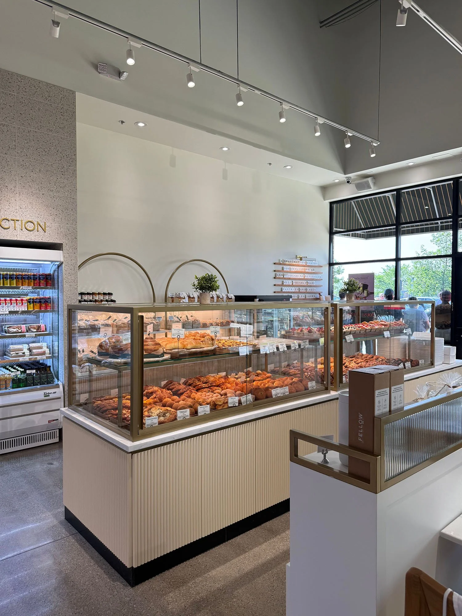 Tous Les Jour_16.jpg