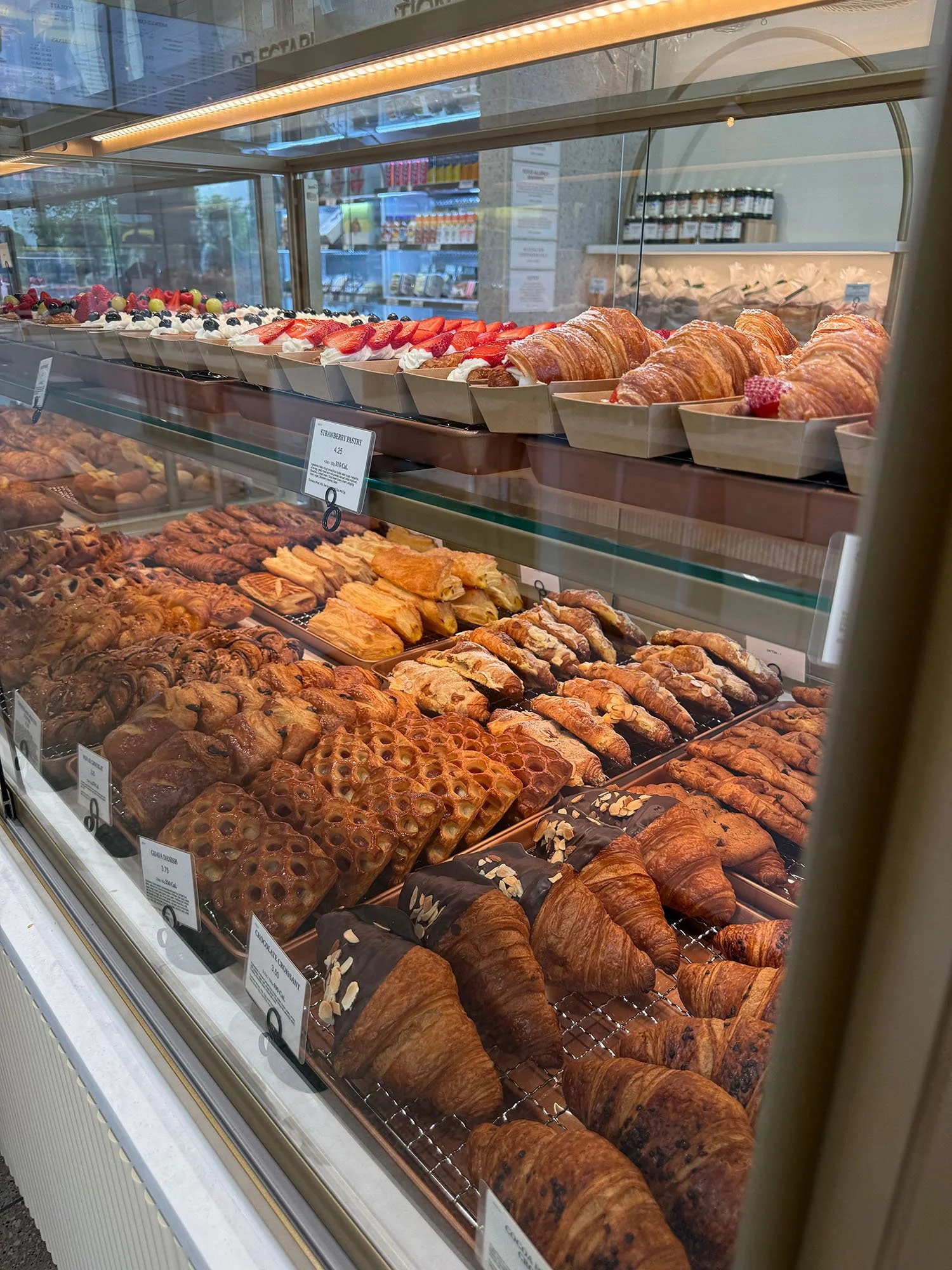 Tous Les Jour_10.jpg