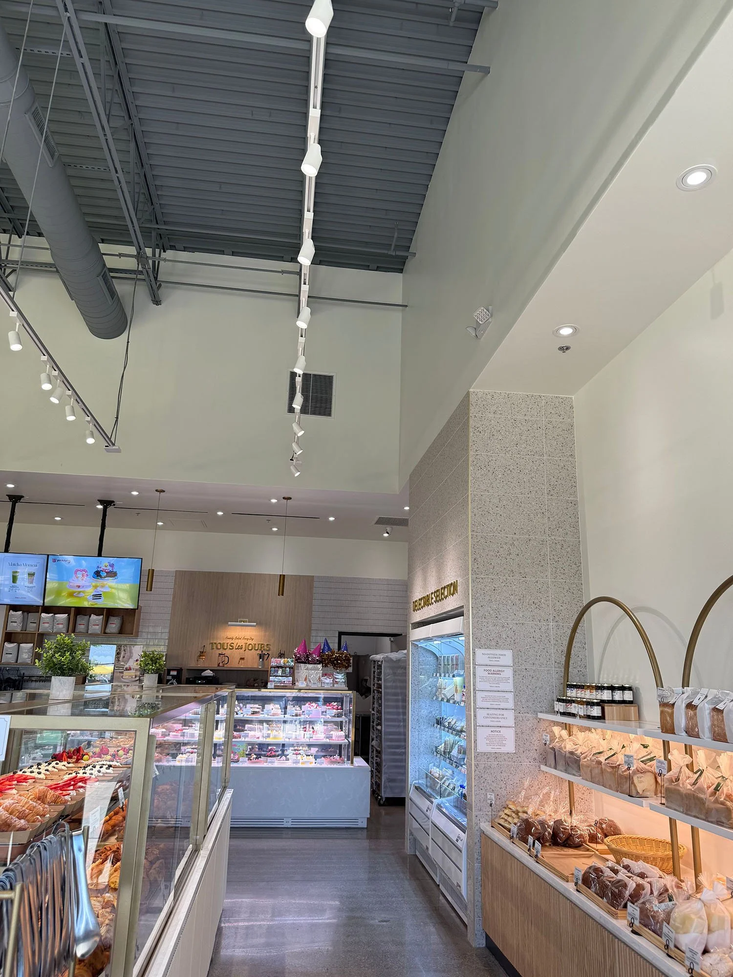 Tous Les Jour_07.jpg