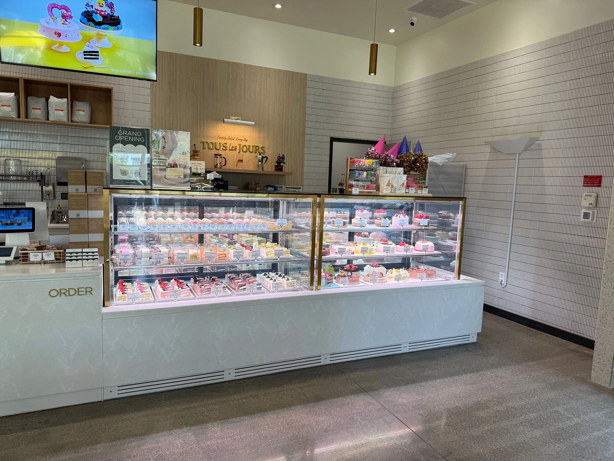 Tous Les Jour_14.jpg