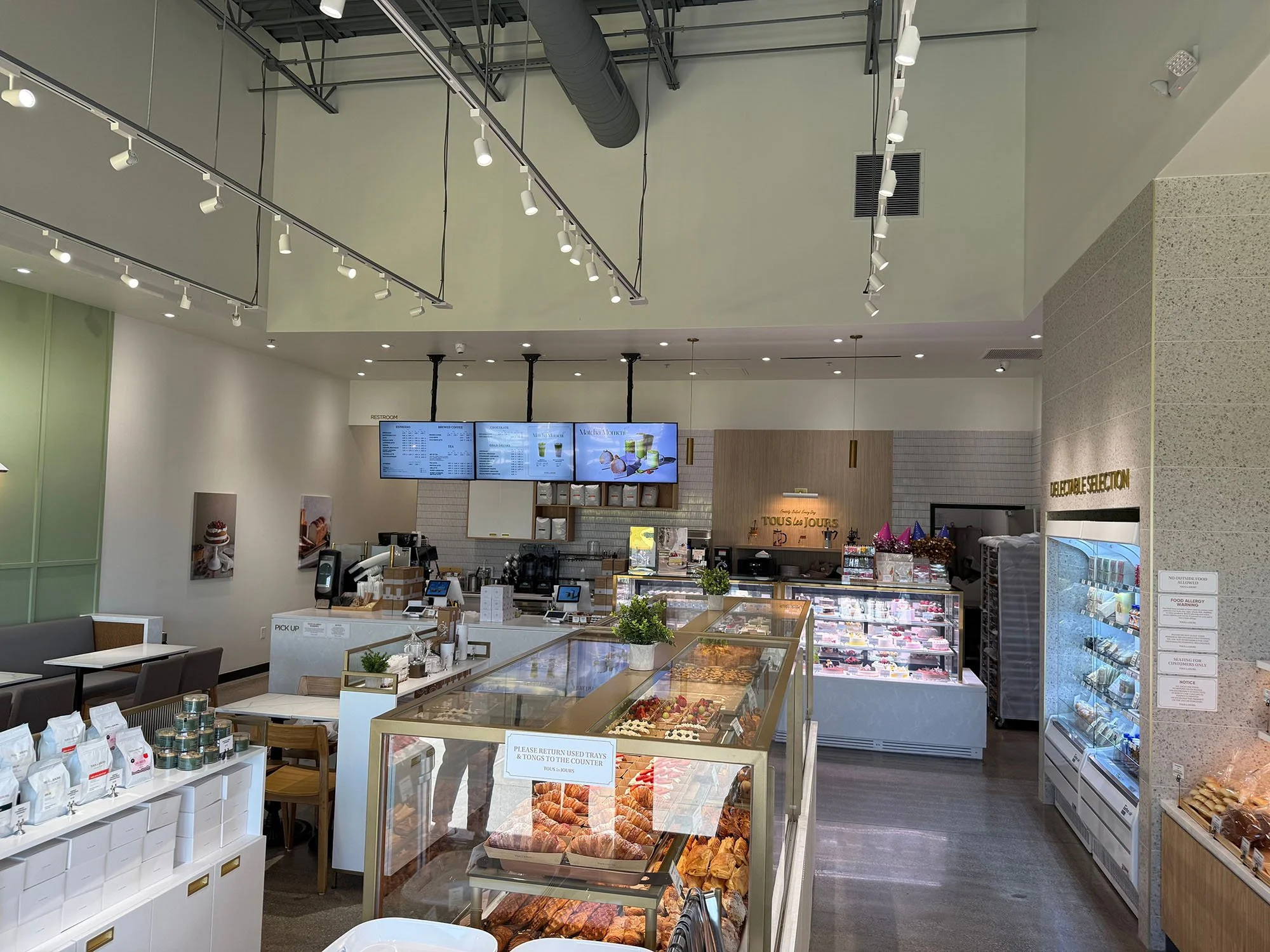 Tous Les Jour_08.jpg