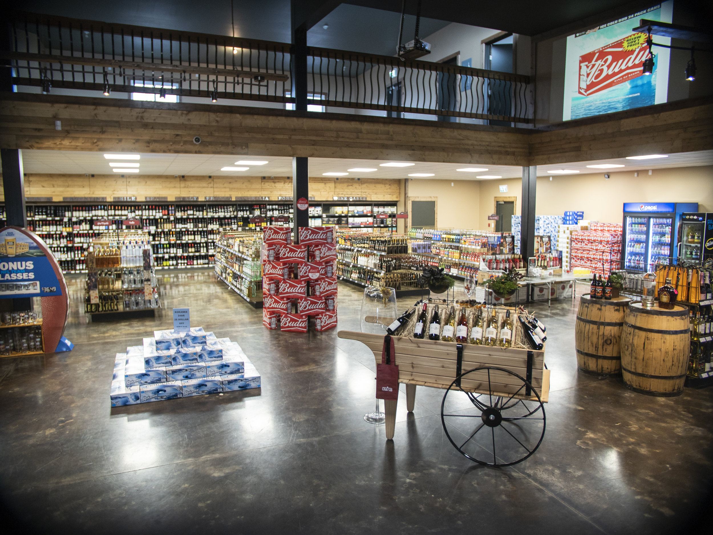 Creston_Liquor_Store__1.jpg