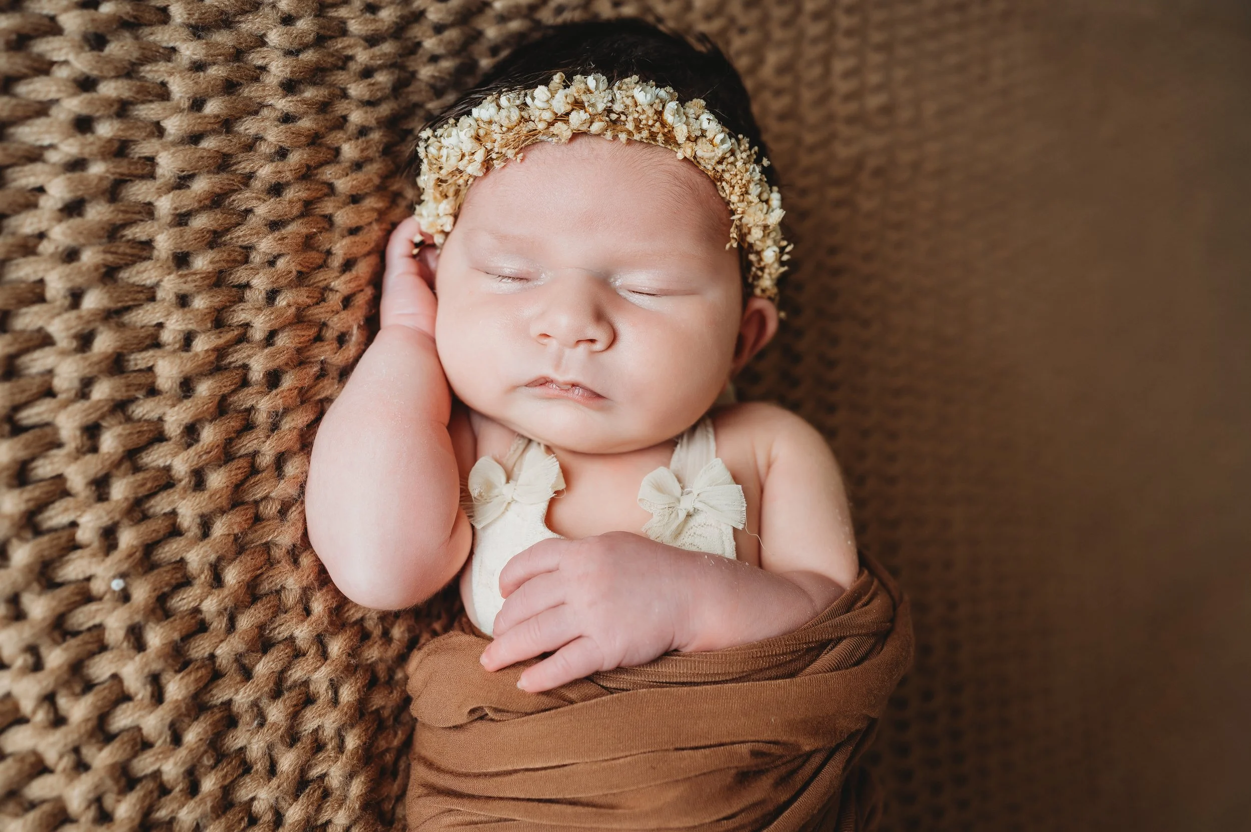 aug23-newell-newborn-162908-Edit.jpg