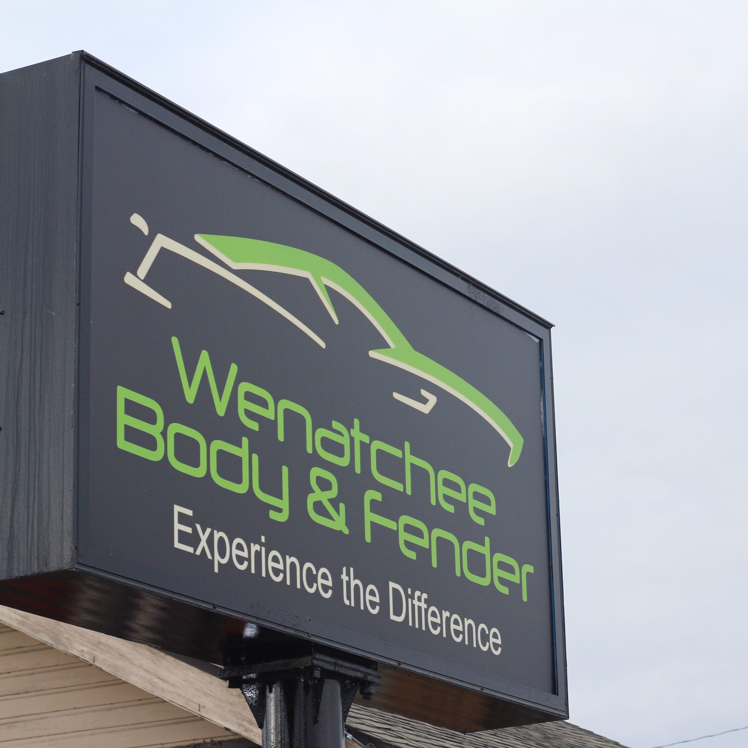 Wenatchee-Body-and-Fender_sign.JPG