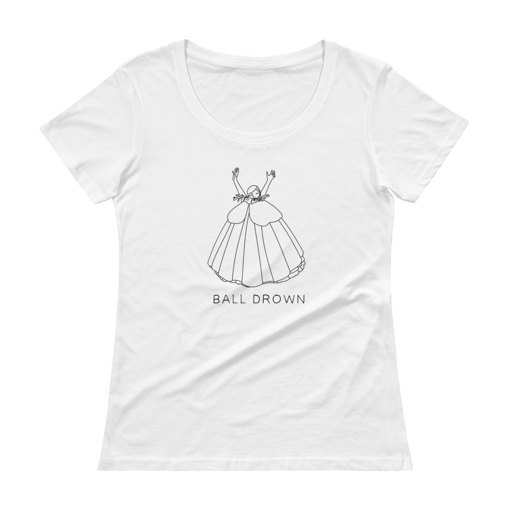 Scoopneck Sally | White