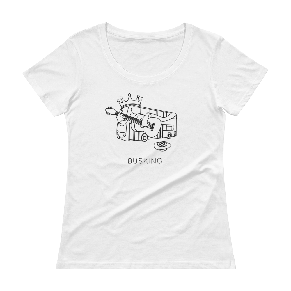 Scoopneck Sally | White