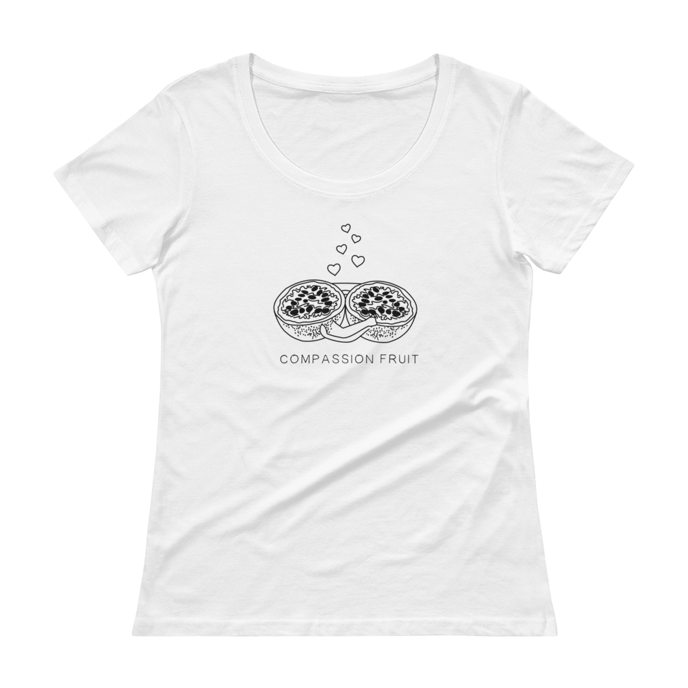 Scoopneck Sally | White