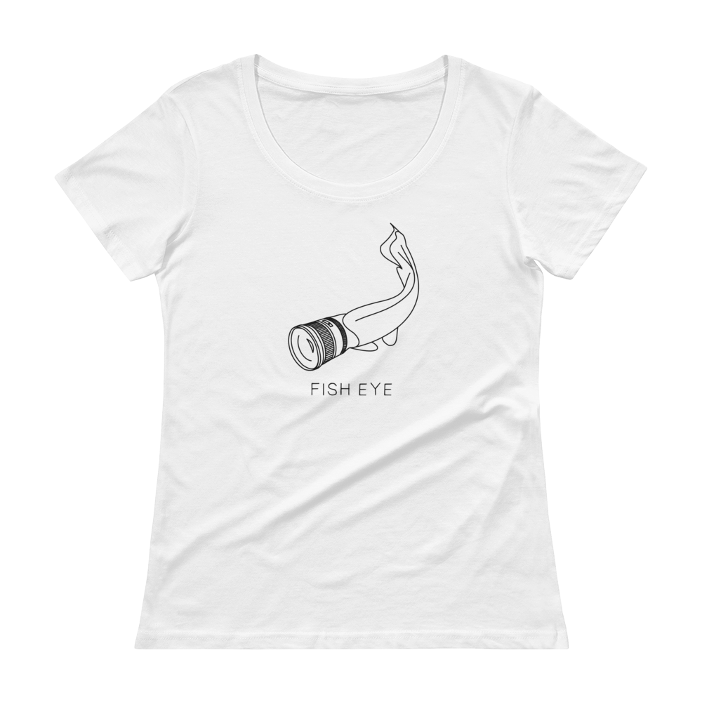 Scoopneck Sally | White