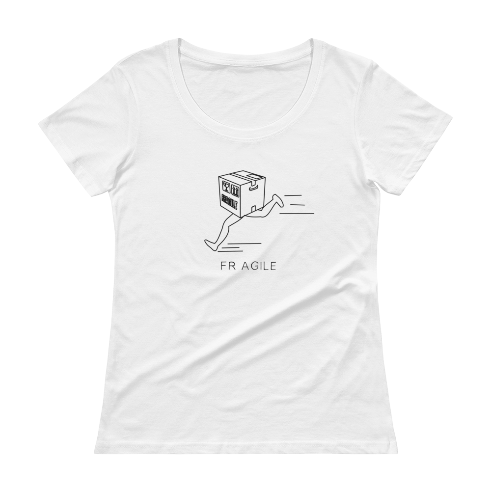 Scoopneck Sally | White