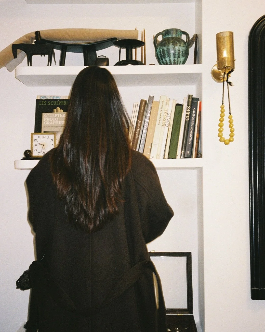 Les 10 et 11 avril, Mirae Lee d&eacute;voilera une large s&eacute;lection de pi&egrave;ces, entre bijoux, objets et nouvelles d&eacute;couvertes.
Ses deux univers, Et Toi et Chez Toi, se r&eacute;pondent &agrave; travers une s&eacute;lection enrichie