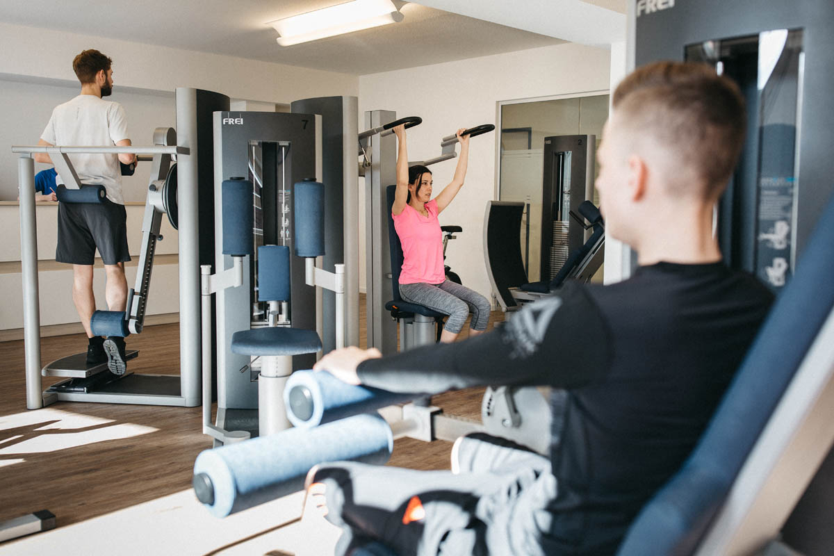 Dünow I Dietz I Team - Physiotherapie Und Training Über uns — Seitz Physiotherapie und Training Oberkirch