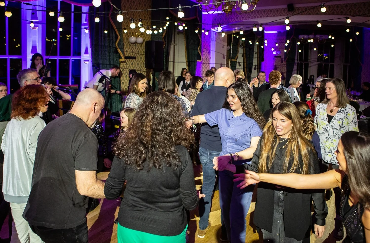  Céilí with The Johnny Reidy Céilí Band