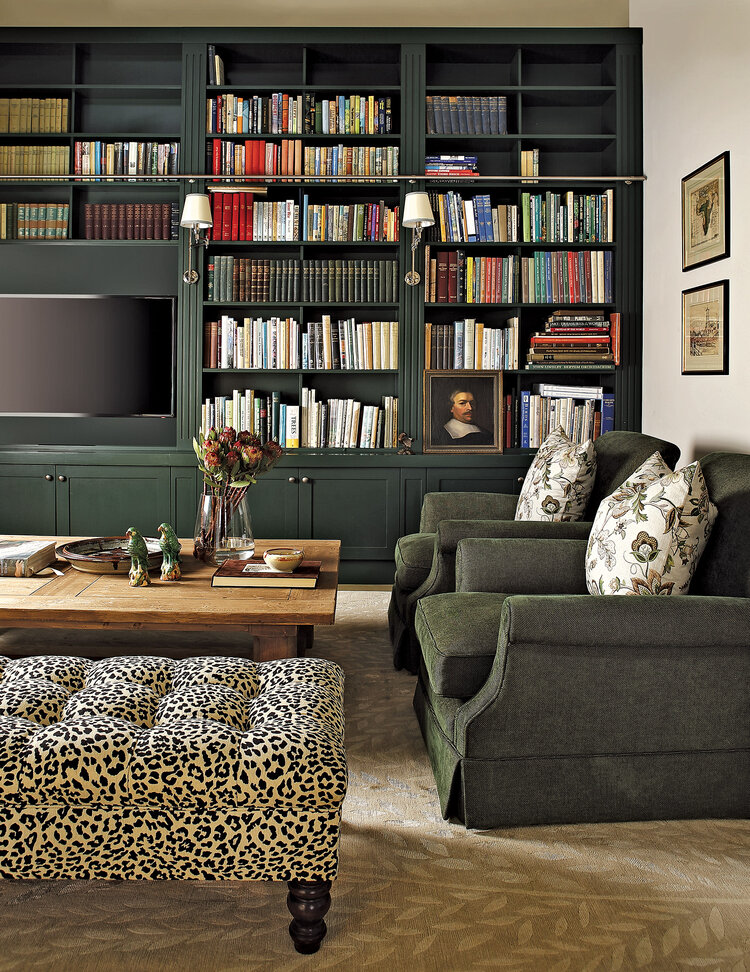 The library at one of Julia's Projects. - Photography by Elsa Young. All photographs are the property of Conde Nast, House &amp; Garden SA. Photography by Elsa Young.