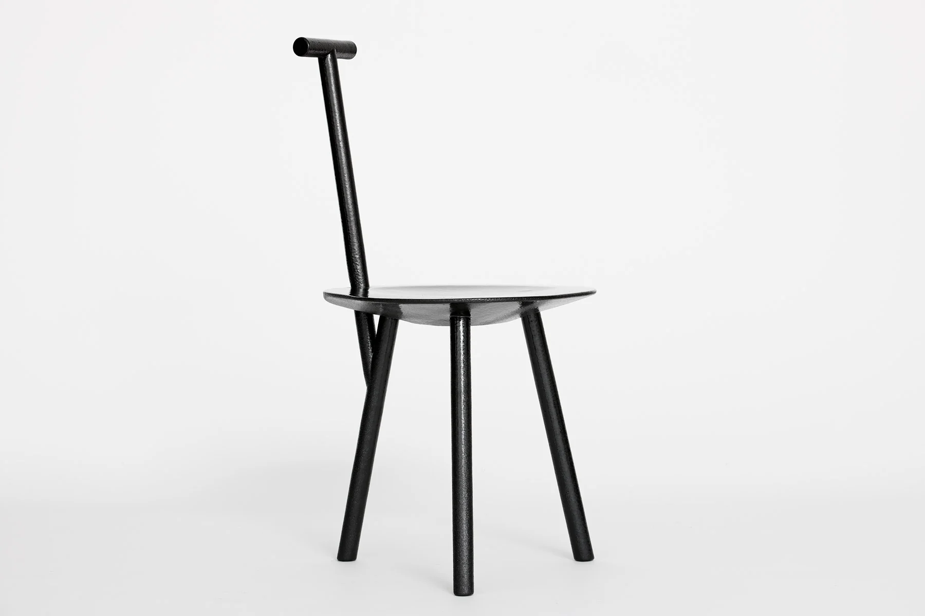 Spade Chair_Rubber 1_front side_WEB.jpg