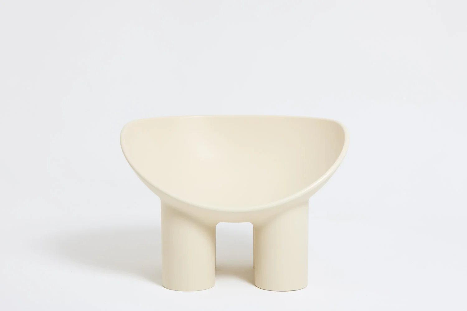 Faye Toogood_A4_Roly Poly_Chair Cream_WEB_1.jpg