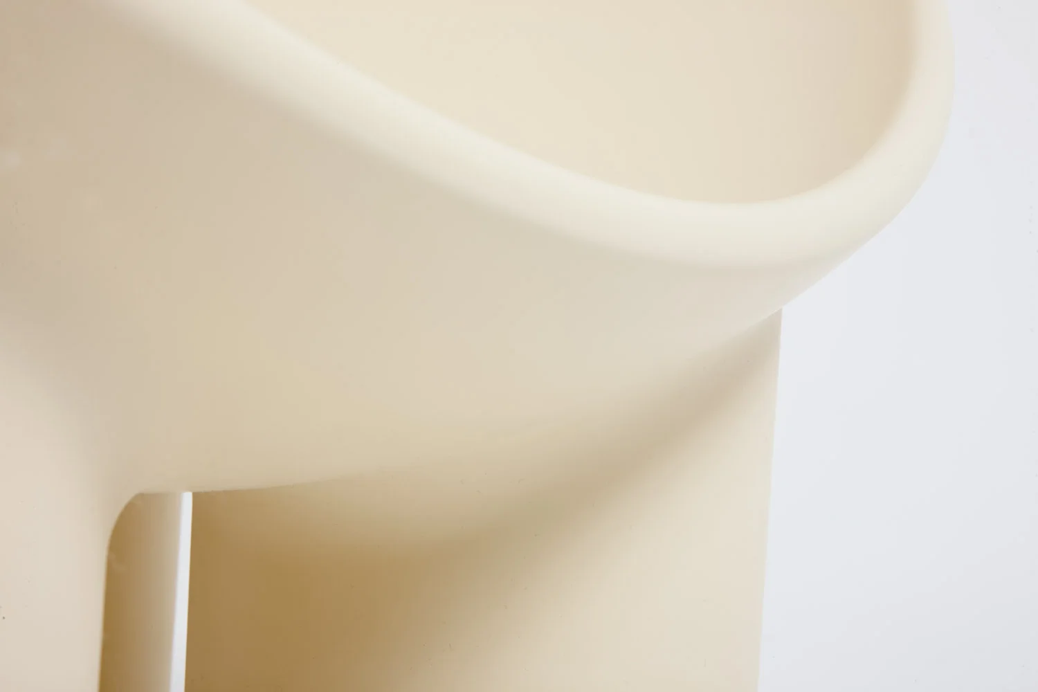 Faye Toogood_A4_Roly Poly_Chair Cream_WEB_4.jpg